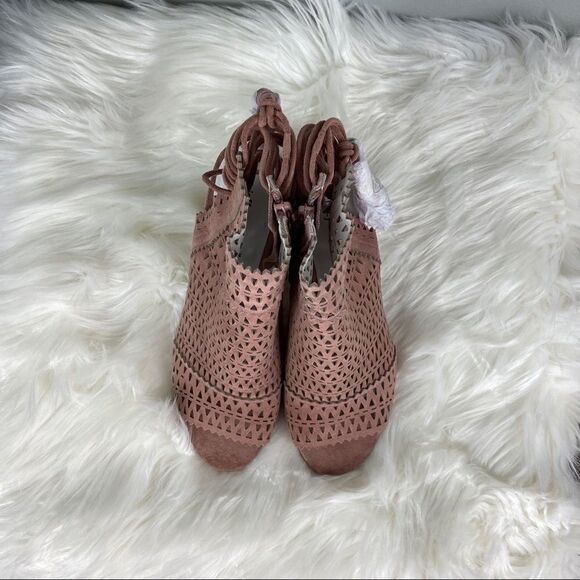 Jeffrey Campbell Ottawa Sandal  - Picture 2 of 8